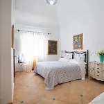 Holiday home Angolo Di Paradiso - De Vivo Realty
