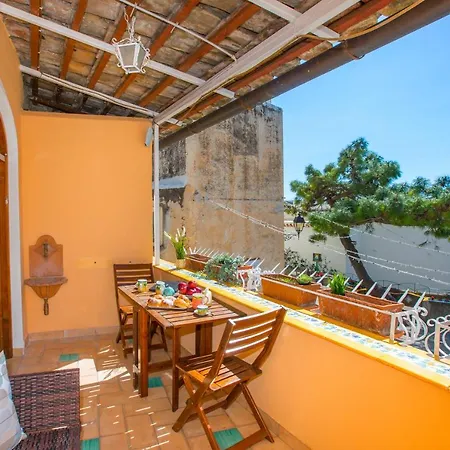 Angolo Di Paradiso - De Vivo Realty Feriehus *