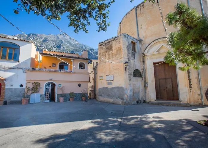 Angolo Di Paradiso - De Vivo Realty *